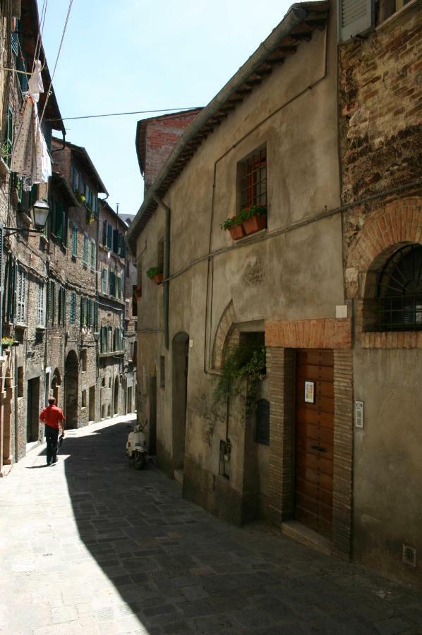 Apartment Un Patio In Centro Perugia